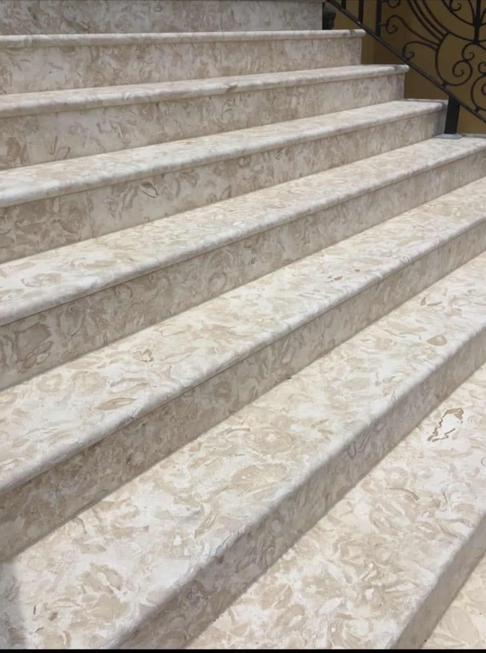 Shell stone staircase